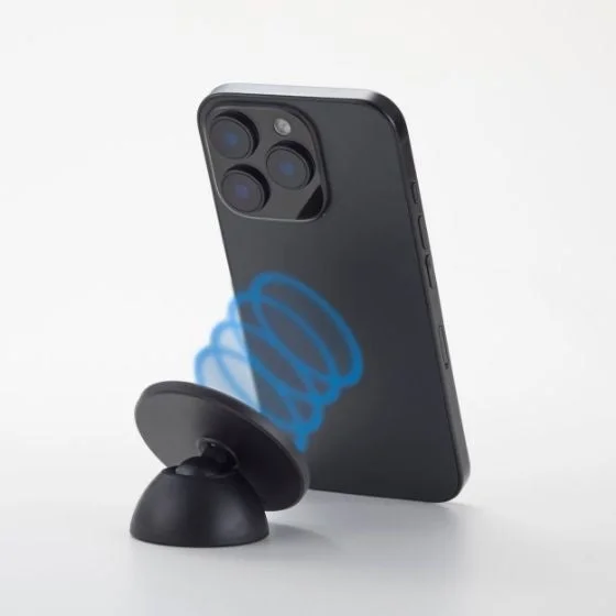 卓上スタンドのスマホ