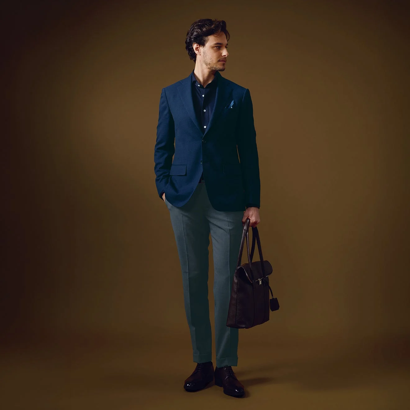 スーツスタイル