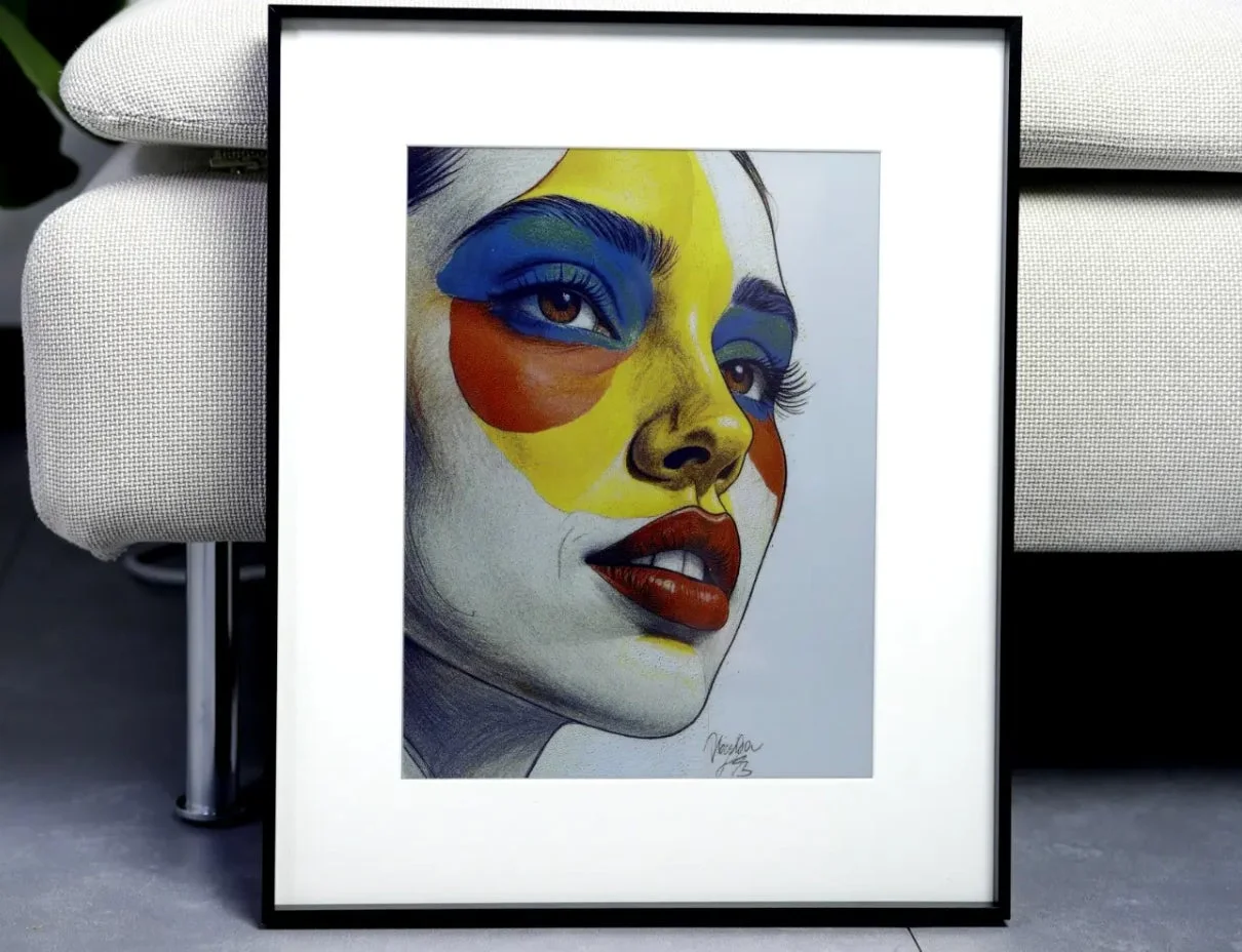 女性の顔のアート、色彩