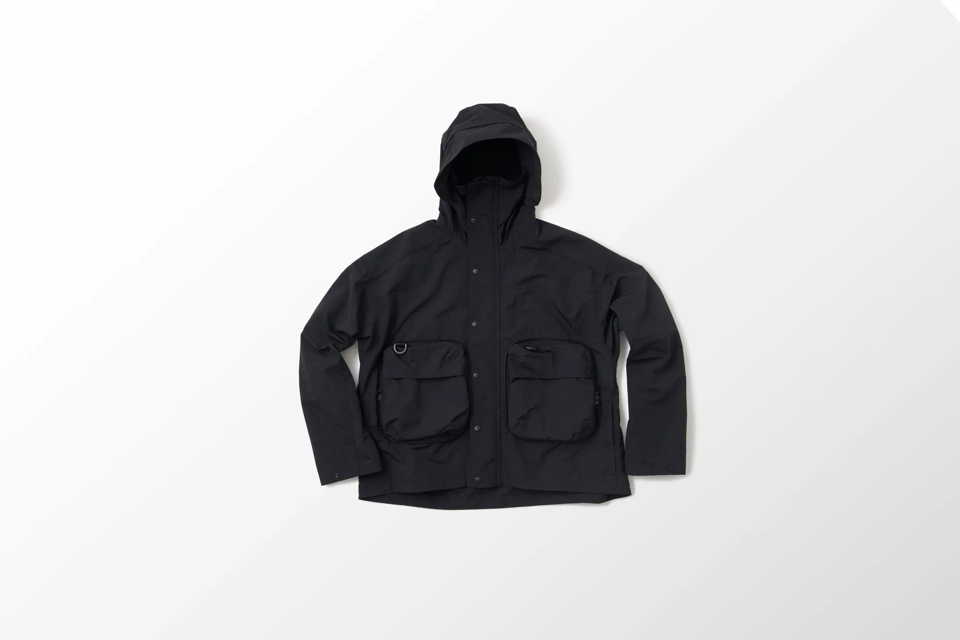 黒いパーカー商品写真